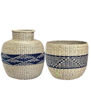 Bộ sưu tập bình hoa cỏ biển có họa tiết truyền thống